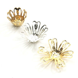 Open Petal Flower Metal Embellishments (24 Pack)