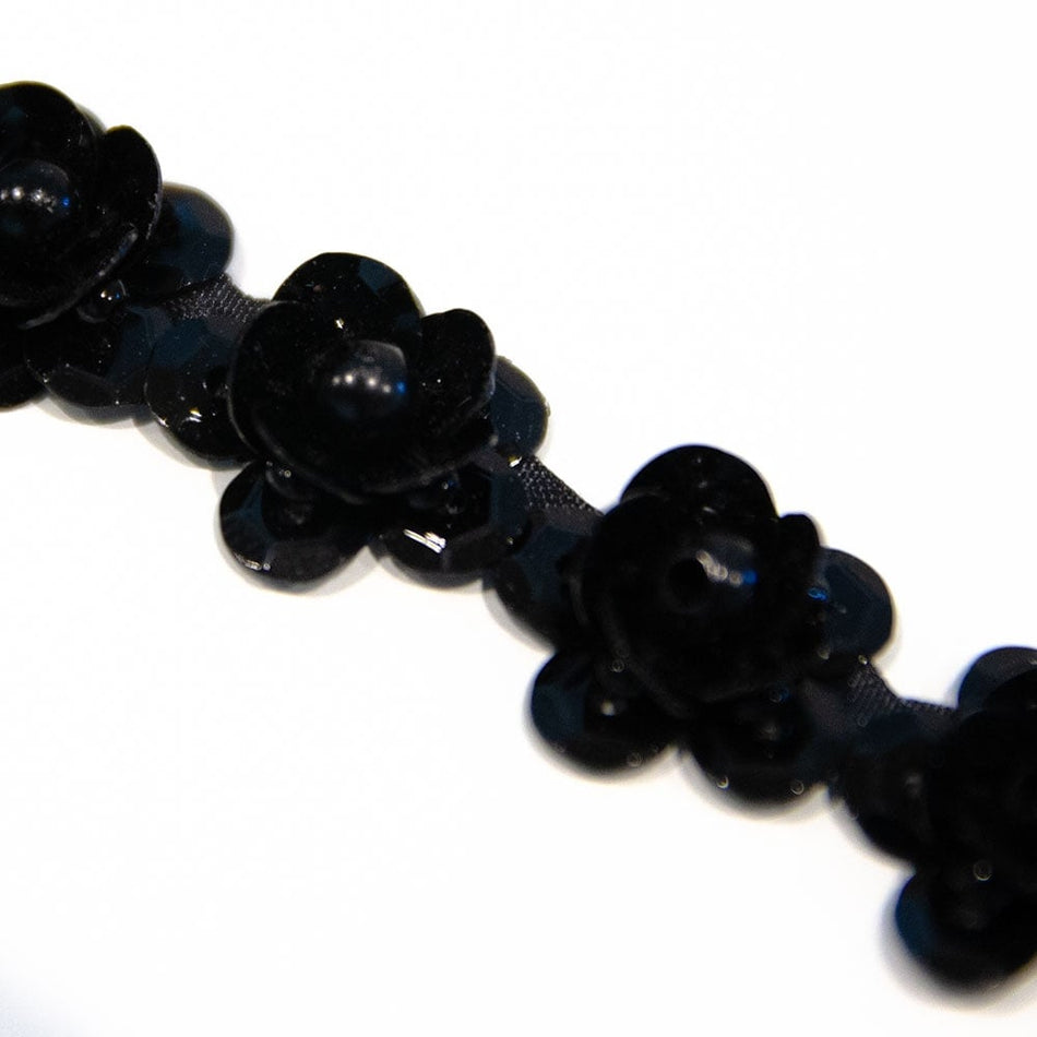 Daisy Flower Sequin  Trim w Beaded Centre