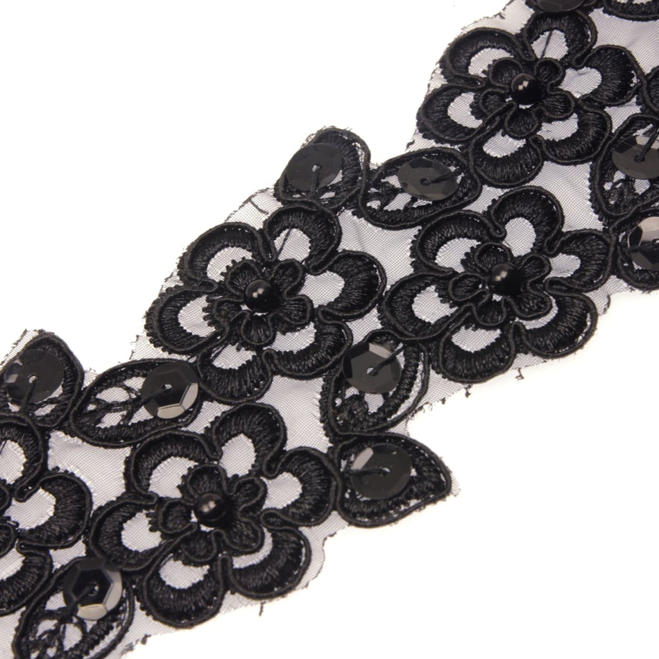 Floral Daisies w Sequin & Beading Embroidered Trim