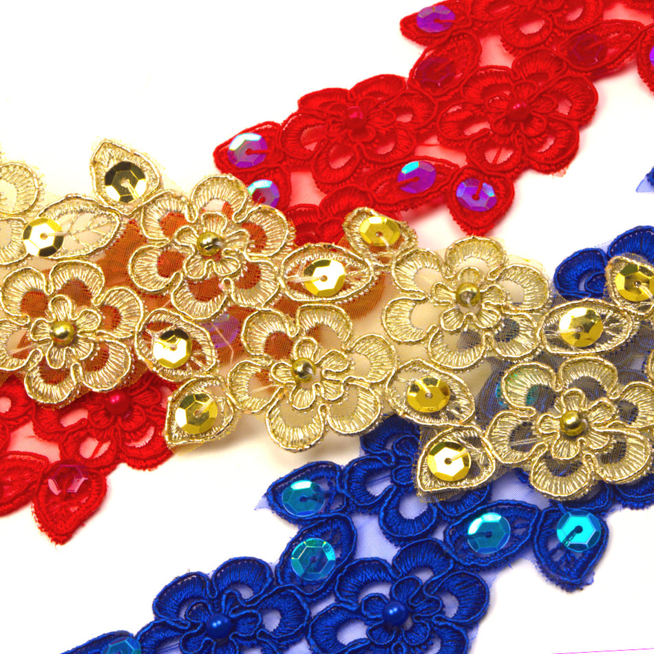 Floral Daisies w Sequin & Beading Embroidered Trim