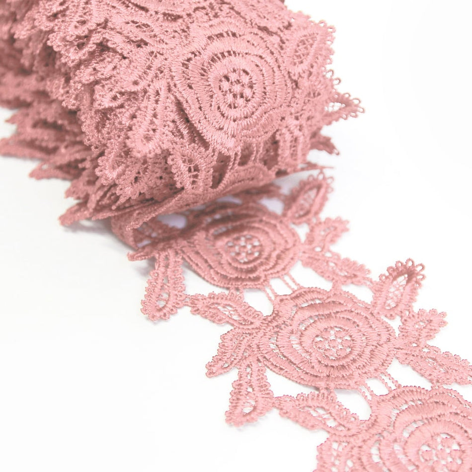Lace Guipure Trim w Roses