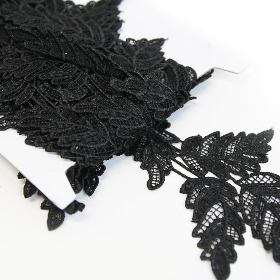 Lace Guipure Trim w Triple Fern Vine