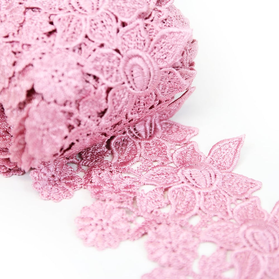 Lace Guipure Trim w Rain Lilies