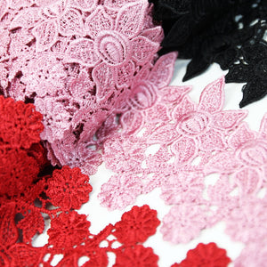 Lace Guipure Trim w Rain Lilies