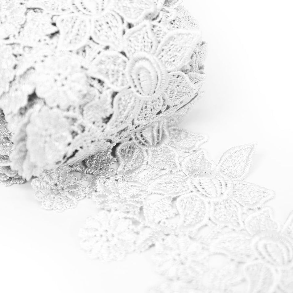 Lace Guipure Trim w Rain Lilies
