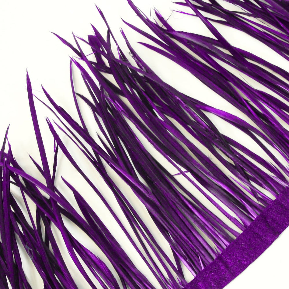 Feather Spiky Biot on Fringe