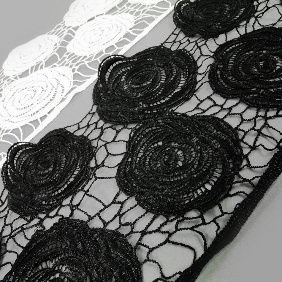 Lace Guipure Trim w Large Roses
