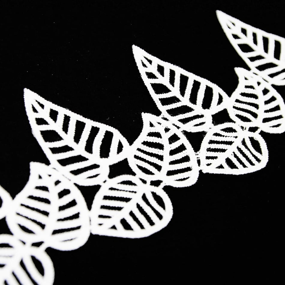 Lace Guipure Trim w Triplet Leaves