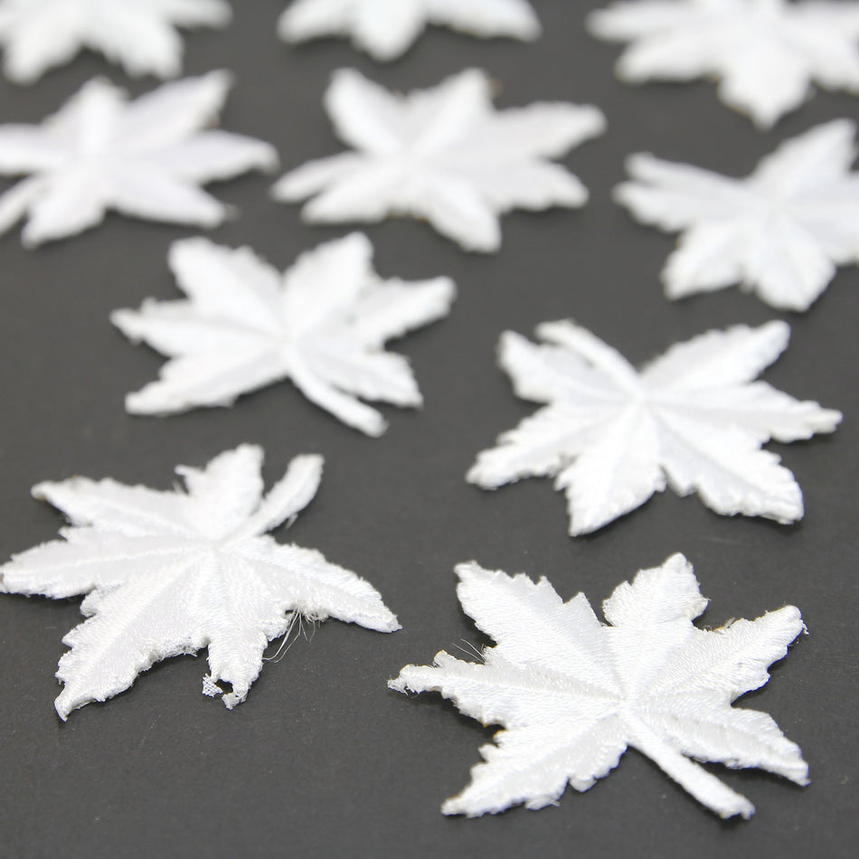 Maple Leaf Iron-On Embroidered Motif (10 Pack)