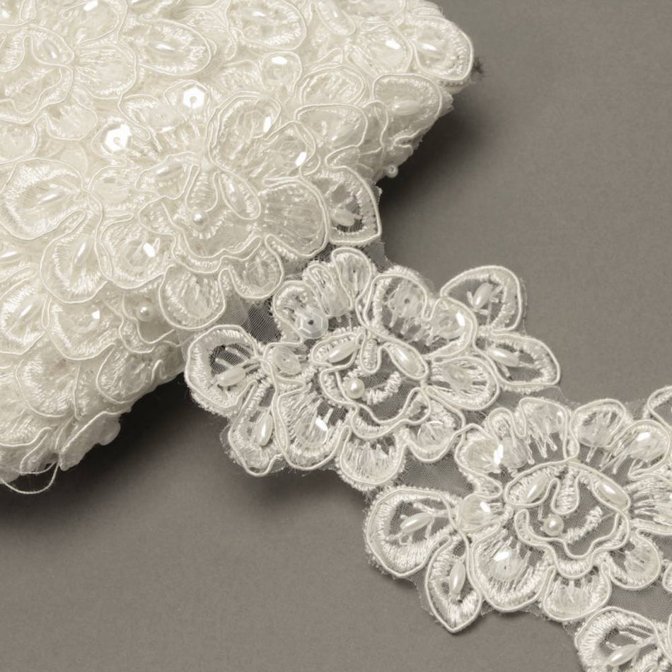 Lace Trim w Rose Motif & Beading