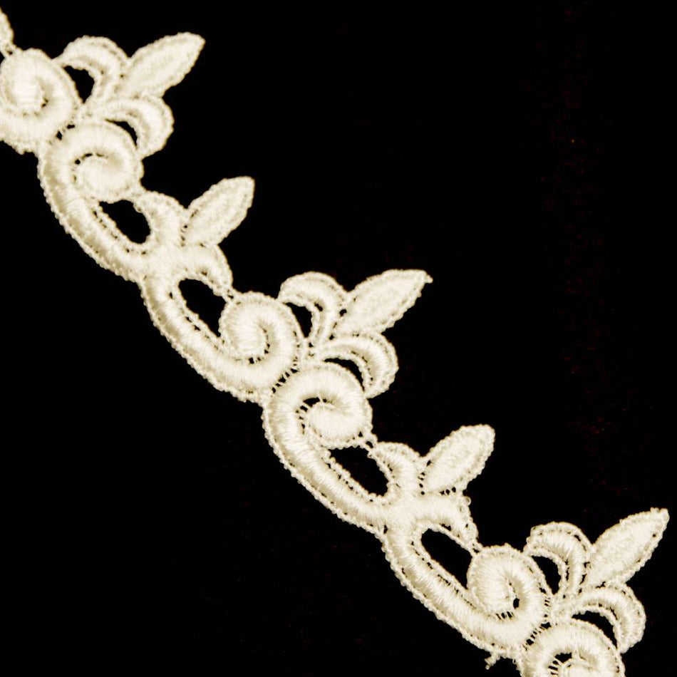 Lace Guipure Trim w Fleur De Lis Swirls