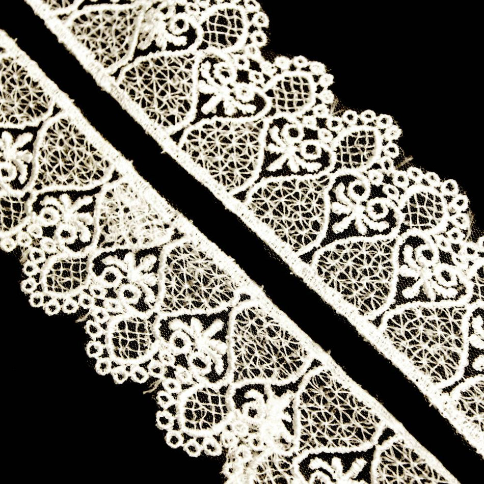 Swirl Embroidered Lace Trim w Scalloped Edging