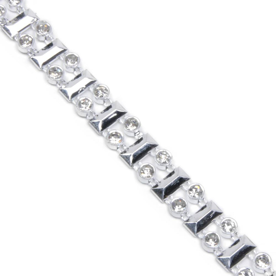 Bevelled Rectangular Bar Metallic Trim w Diamante