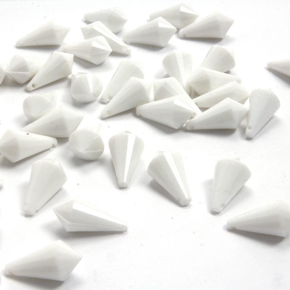 Diamond Faceted Teardrop Beads - Horizontal Drilled - 18x9mm (24 Pack)